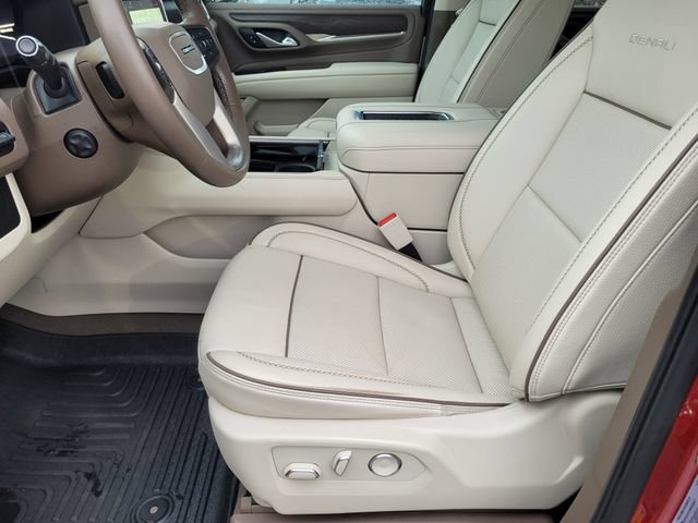 Used 2024 GMC Yukon XL Denali AWD/4WD image 23