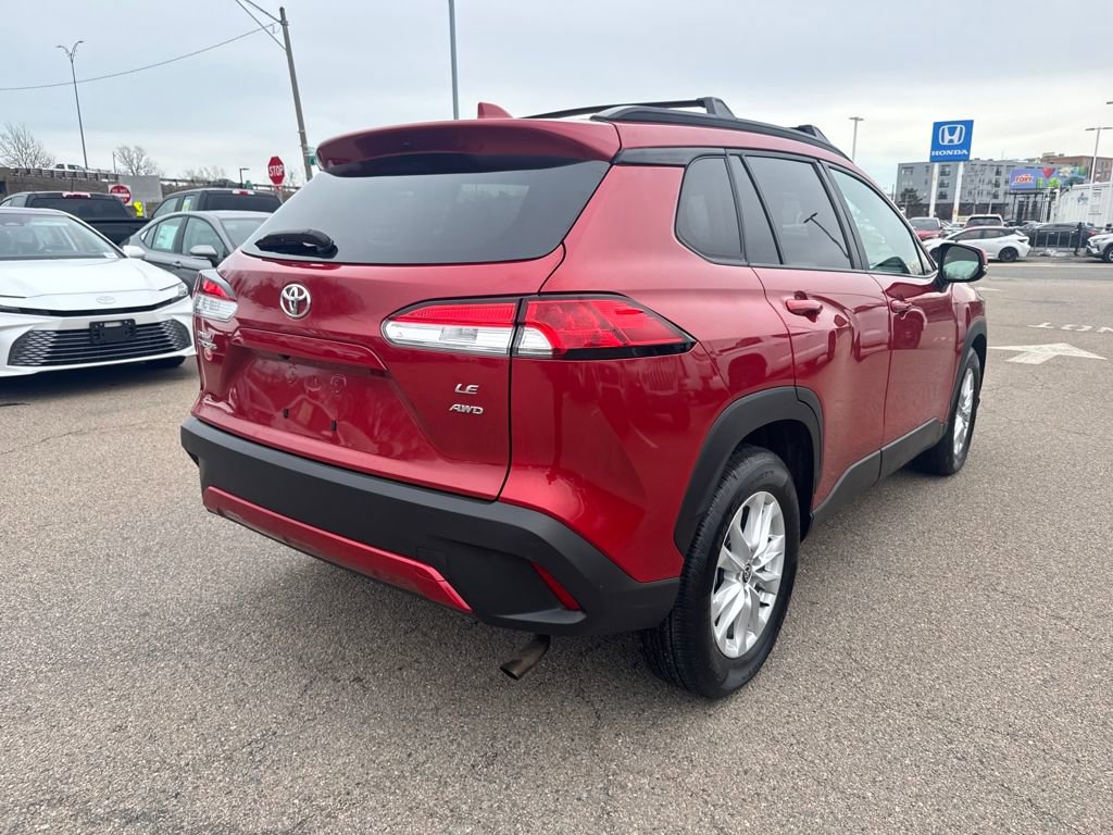 Used 2023 Toyota Corolla Cross LE w/ Moonroof Package image 8