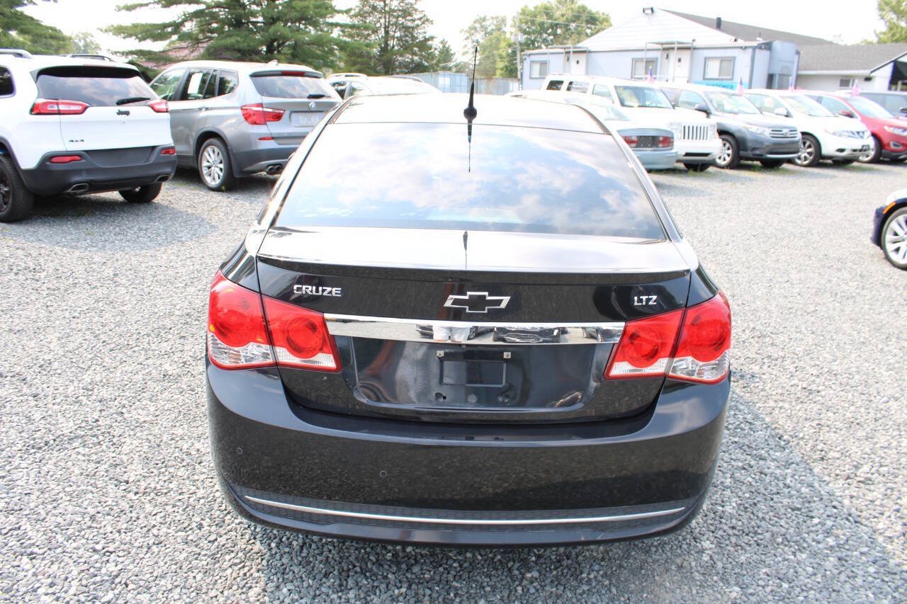 Used 2013 Chevrolet Cruze LTZ w/ Enhanced Safety Package FWD image 8