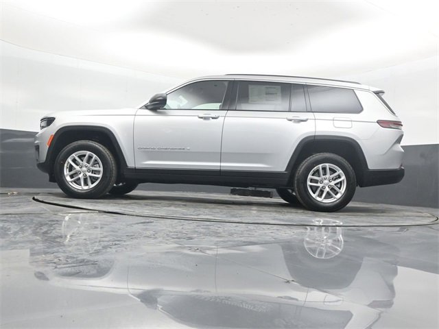 New 2025 Jeep Grand Cherokee L Laredo image 44