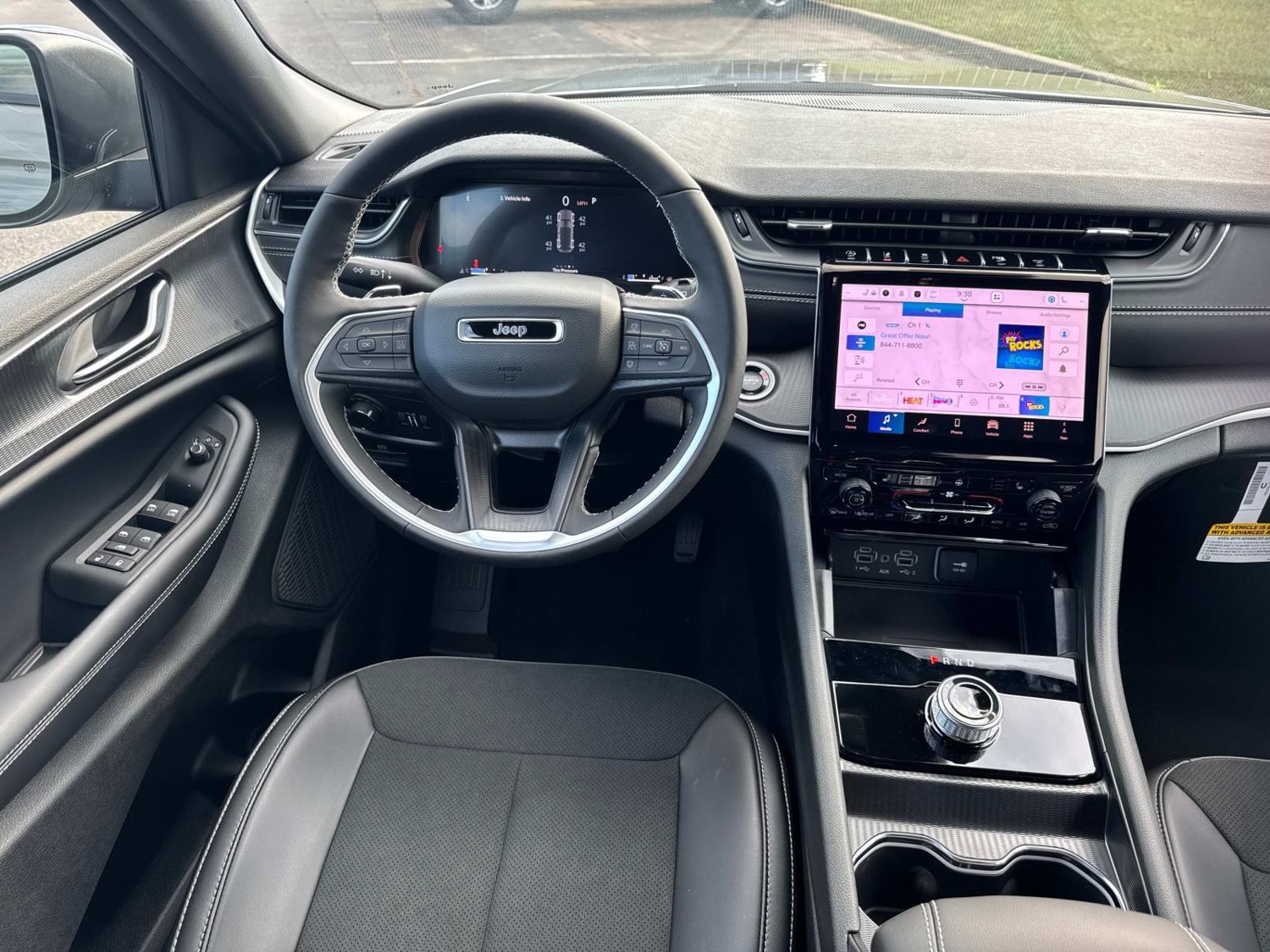 New 2027 Jeep Grand Cherokee Laredo X AWD/4WD image 21