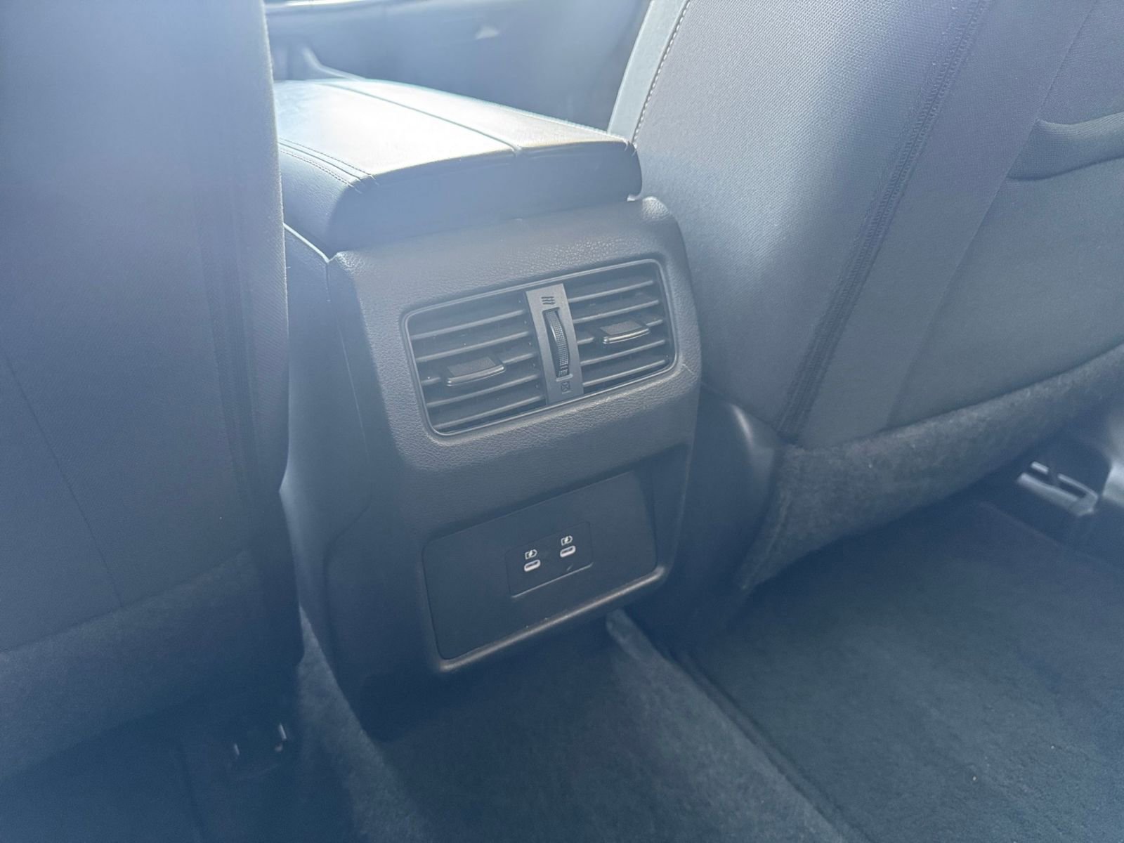 Used 2025 Nissan Rogue SV FWD image 24