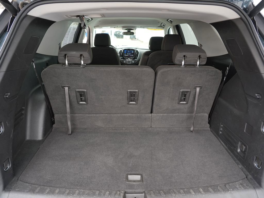 Used 2020 Chevrolet Traverse LT image 26