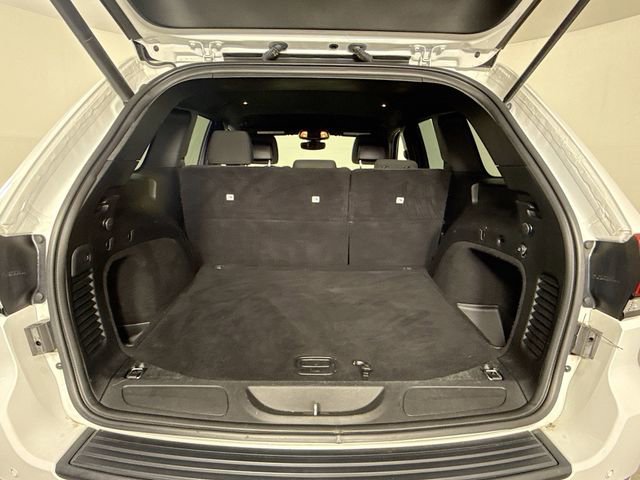 Used 2019 Jeep Grand Cherokee Laredo image 24