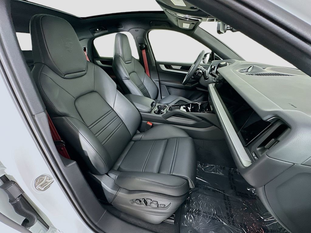 New 2026 Porsche Cayenne Coupe AWD/4WD image 30