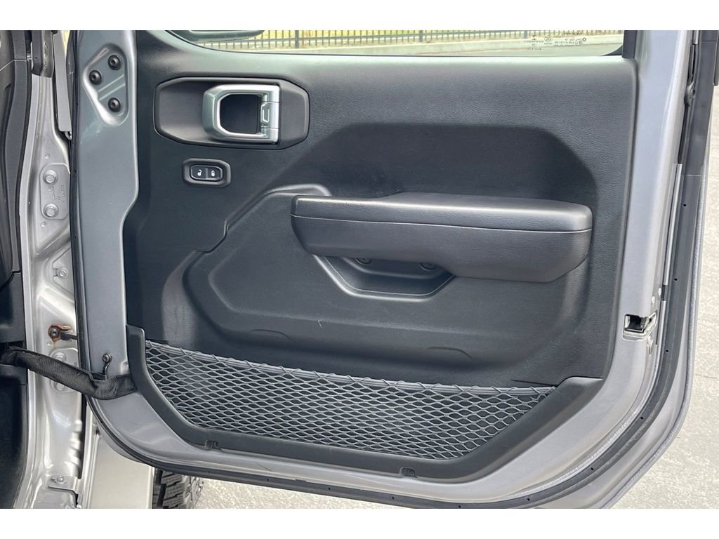 Used 2019 Jeep Wrangler Sport image 21