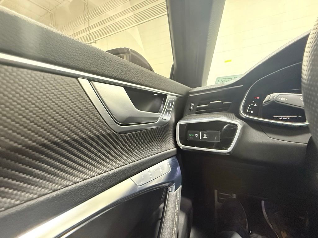 Used 2020 Audi S6 Premium Plus w/ S Sport Package AWD/4WD image 30