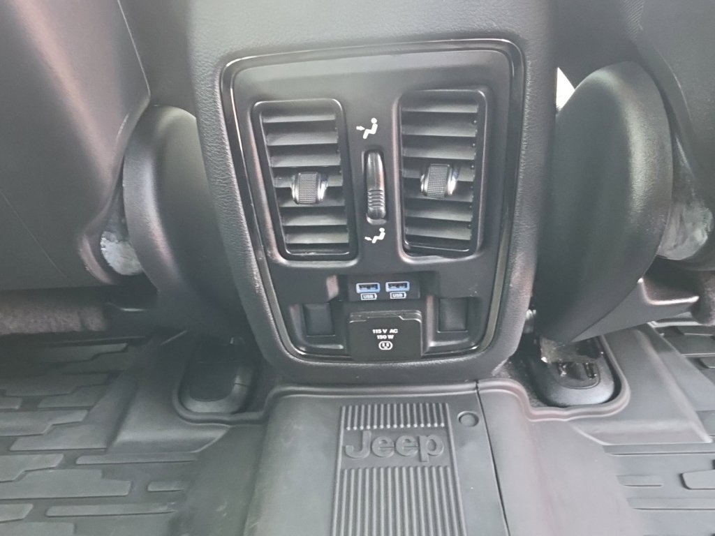 Used 2020 Jeep Grand Cherokee Limited X AWD/4WD image 32