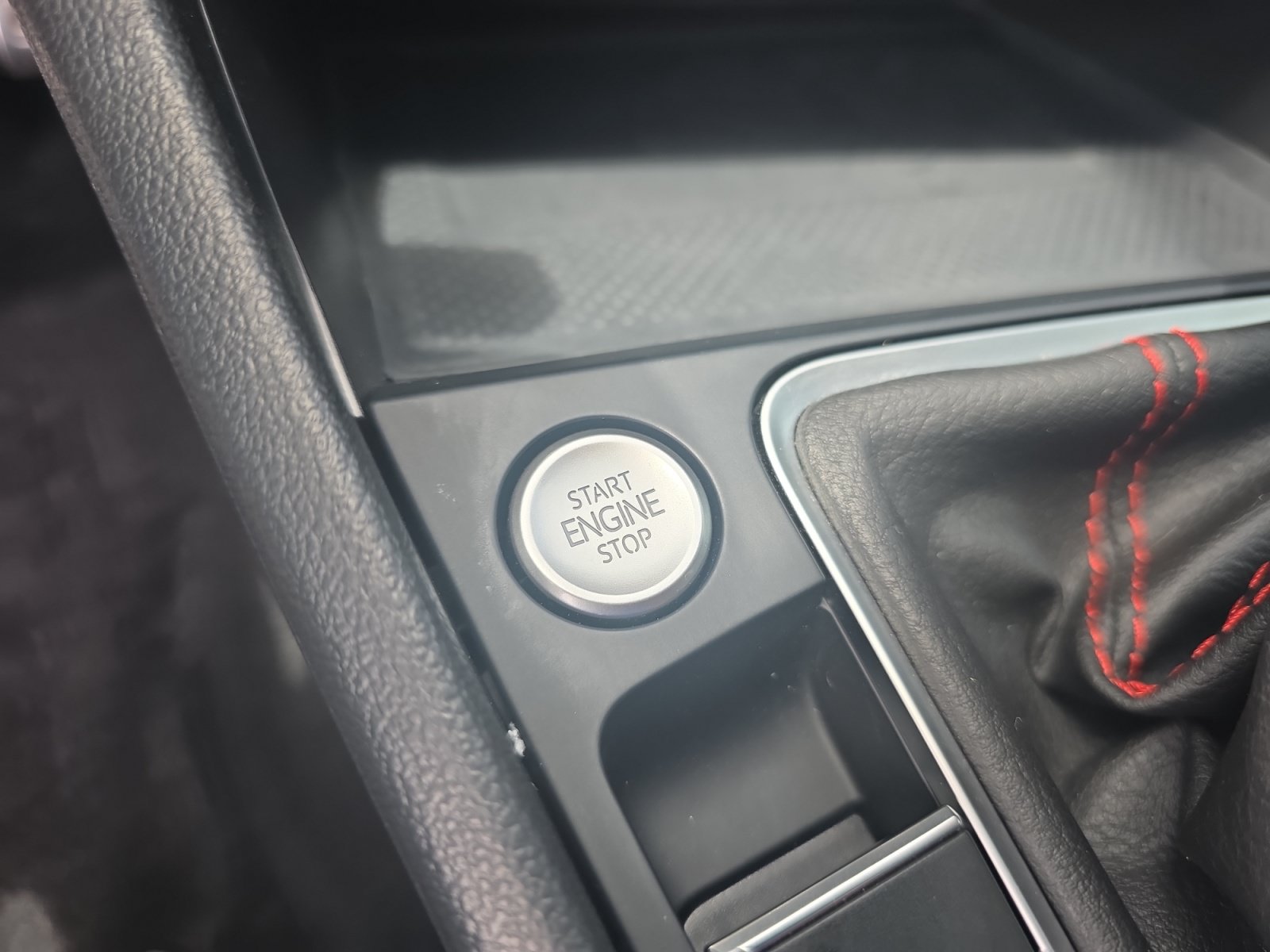 Certified 2024 Volkswagen Jetta GLI 40th Anniversary Edition FWD image 30