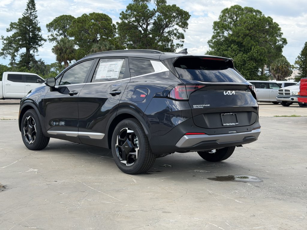 New 2027 Kia Sportage EX FWD image 6