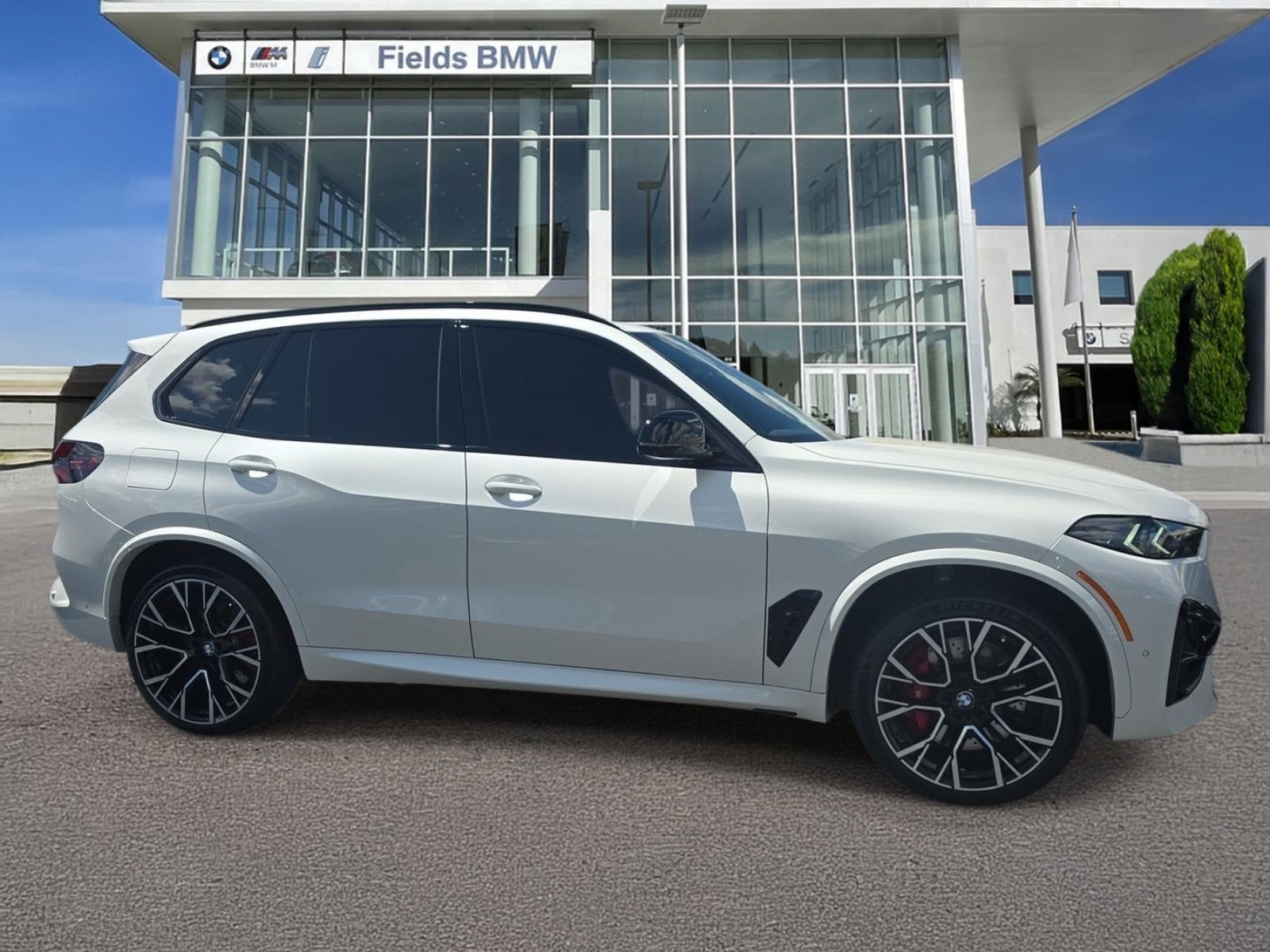 Used 2025 BMW X5 M Competition w/ Executive Package AWD/4WD image 1
