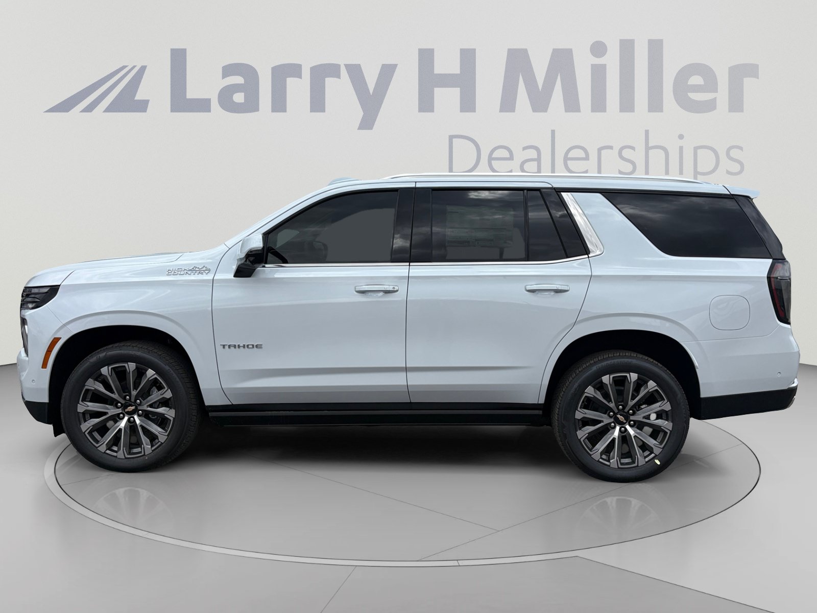 New 2026 Chevrolet Tahoe High Country AWD/4WD image 2