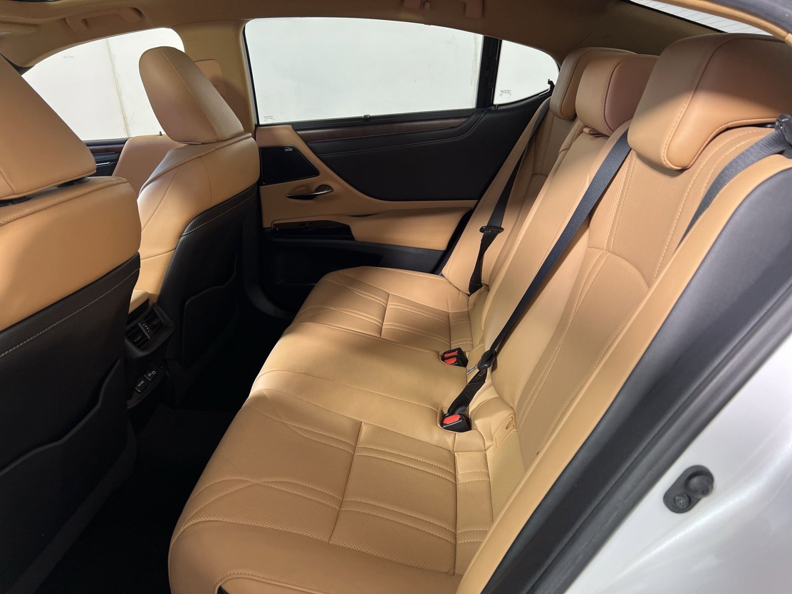 Used 2022 Lexus ES 350 Ultra Luxury image 25