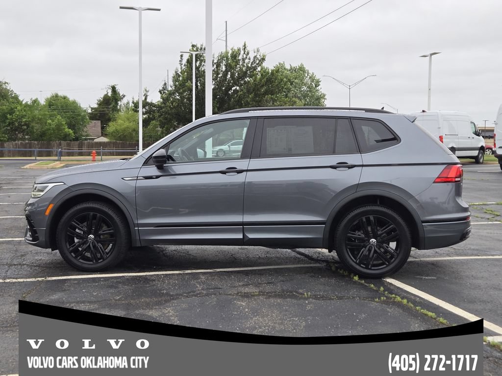 Used 2022 Volkswagen Tiguan SE R-Line AWD/4WD image 3