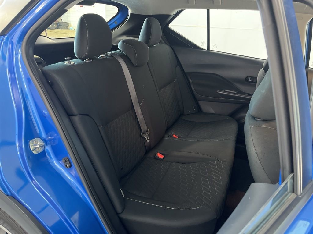 Used 2021 Nissan Kicks S image 20