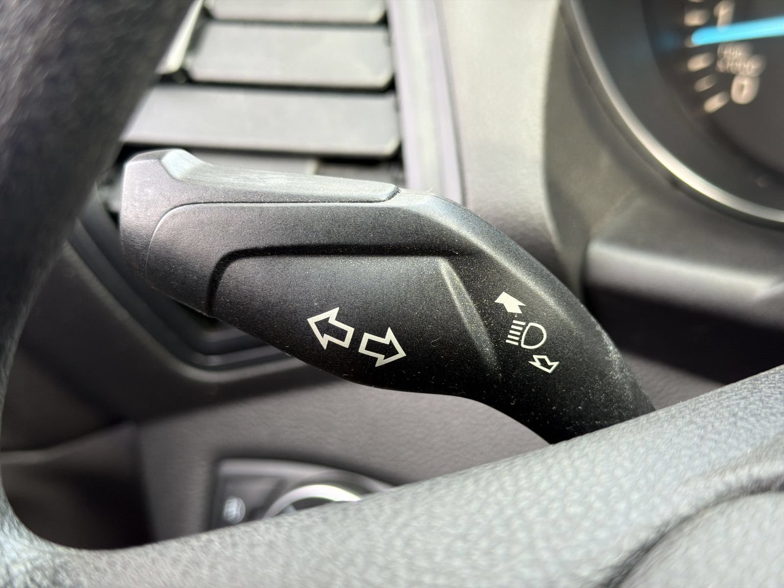 Used 2019 Ford Escape SE AWD/4WD image 27