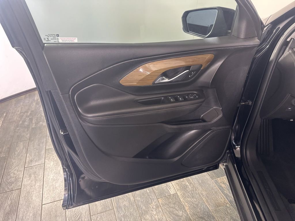 Used 2020 GMC Terrain SLE w/ Driver Convenience Package image 11