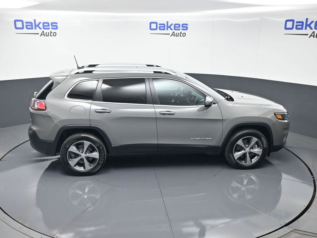Used 2020 Jeep Cherokee Limited image 55
