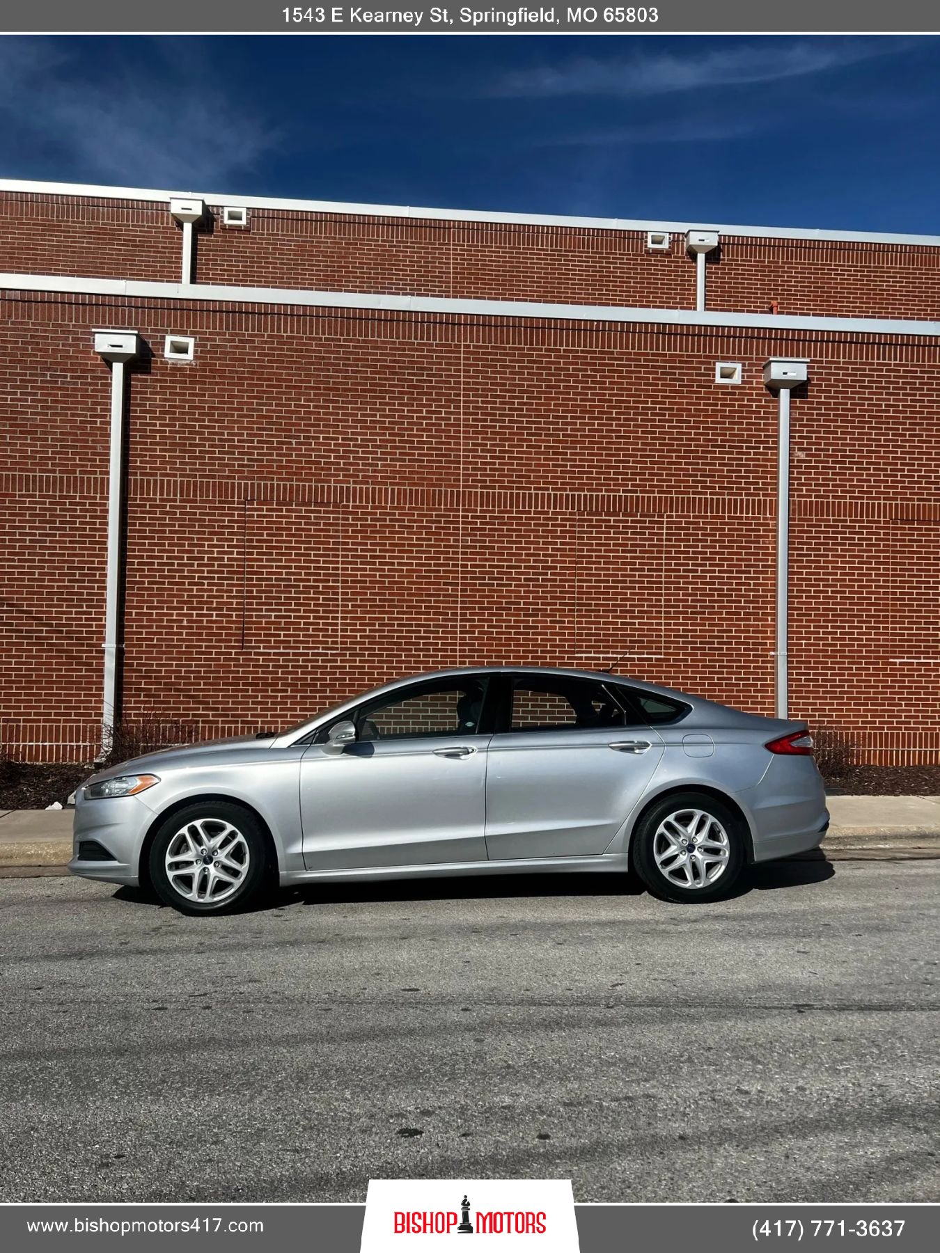 Used 2016 Ford Fusion SE image 2