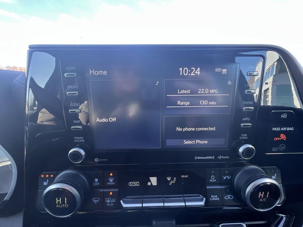 Used 2021 Toyota Highlander XLE image 13