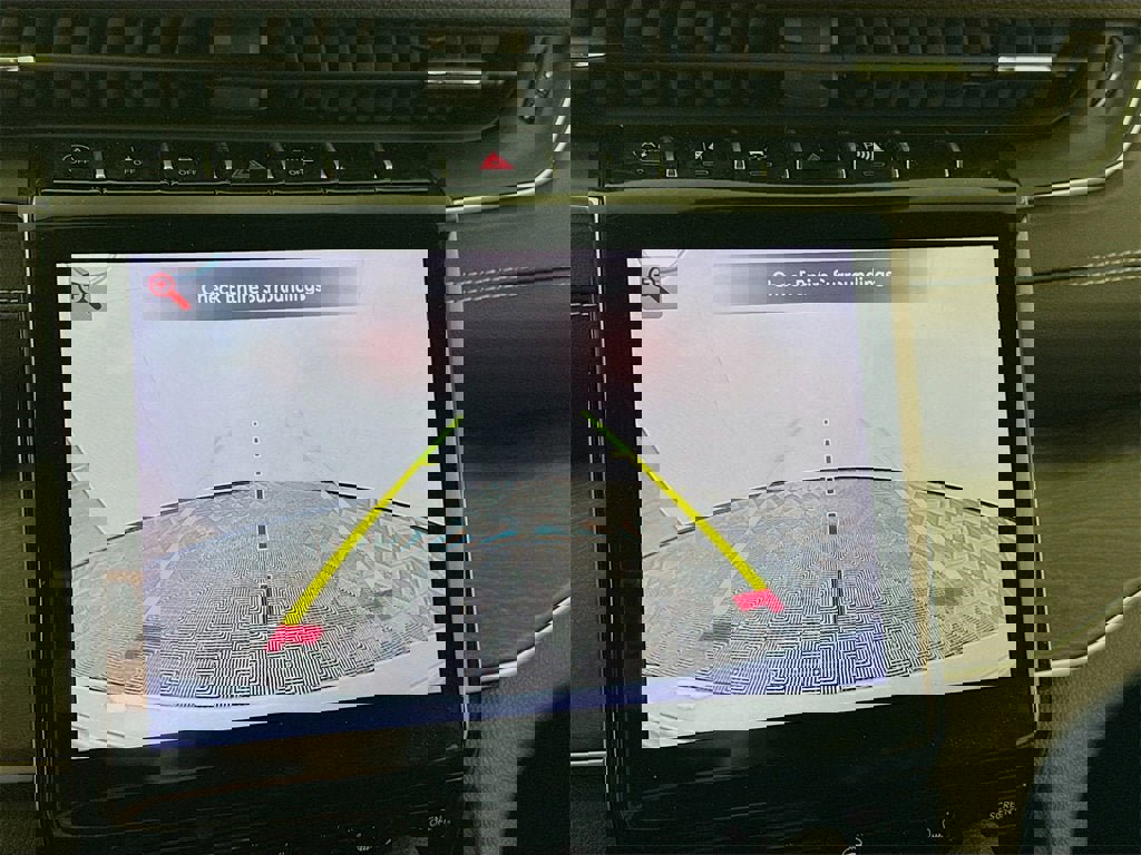 Used 2024 Jeep Grand Cherokee Limited image 8