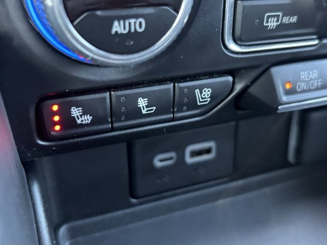 Used 2024 GMC Yukon XL AT4 w/ AT4 Premium Plus Package image 31