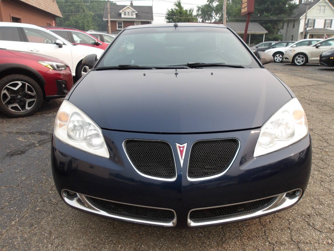 Used 2009 Pontiac G6 GT w/ Sport Package 1 FWD image 9