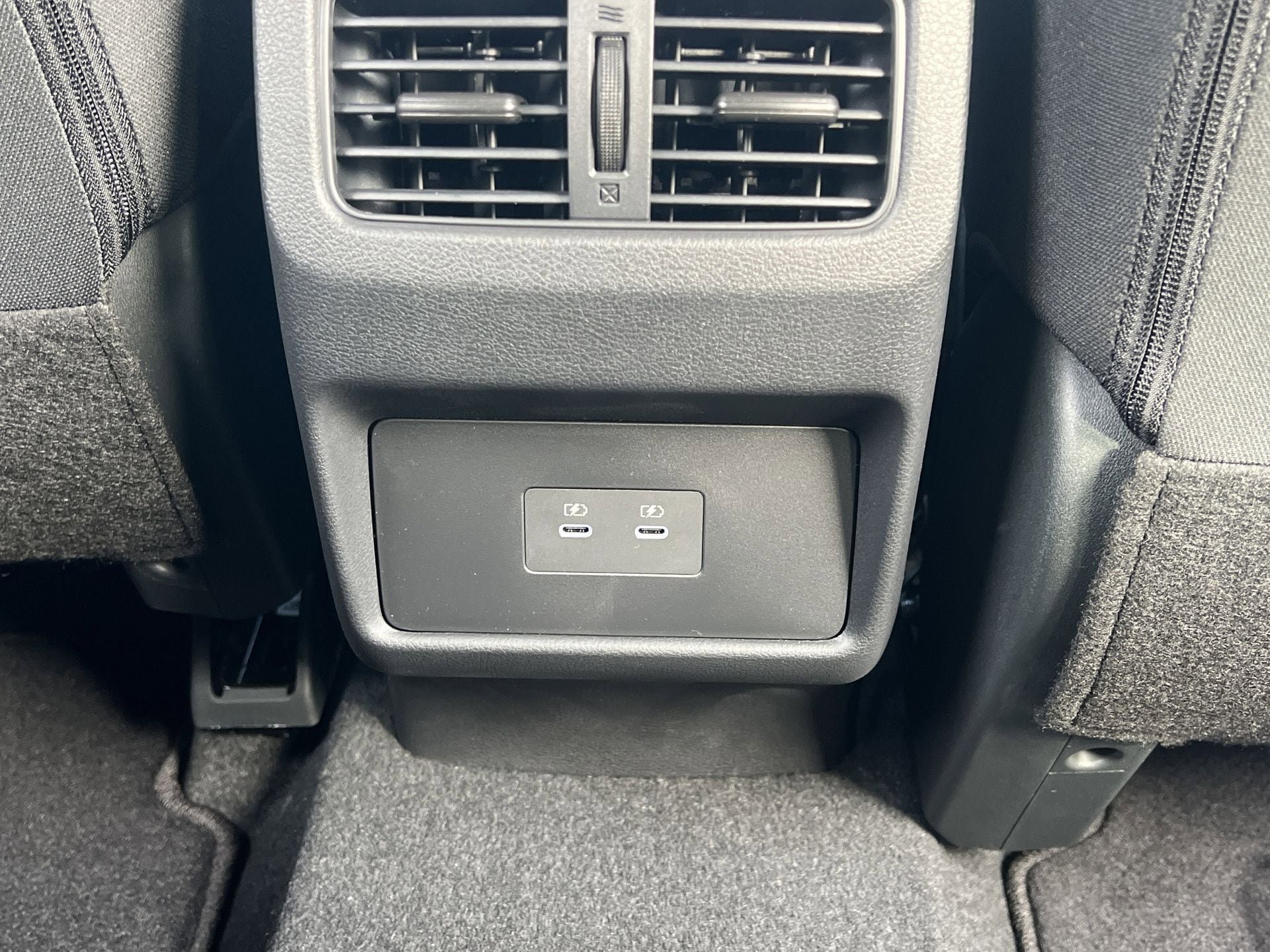 New 2026 Nissan Rogue SV FWD image 18