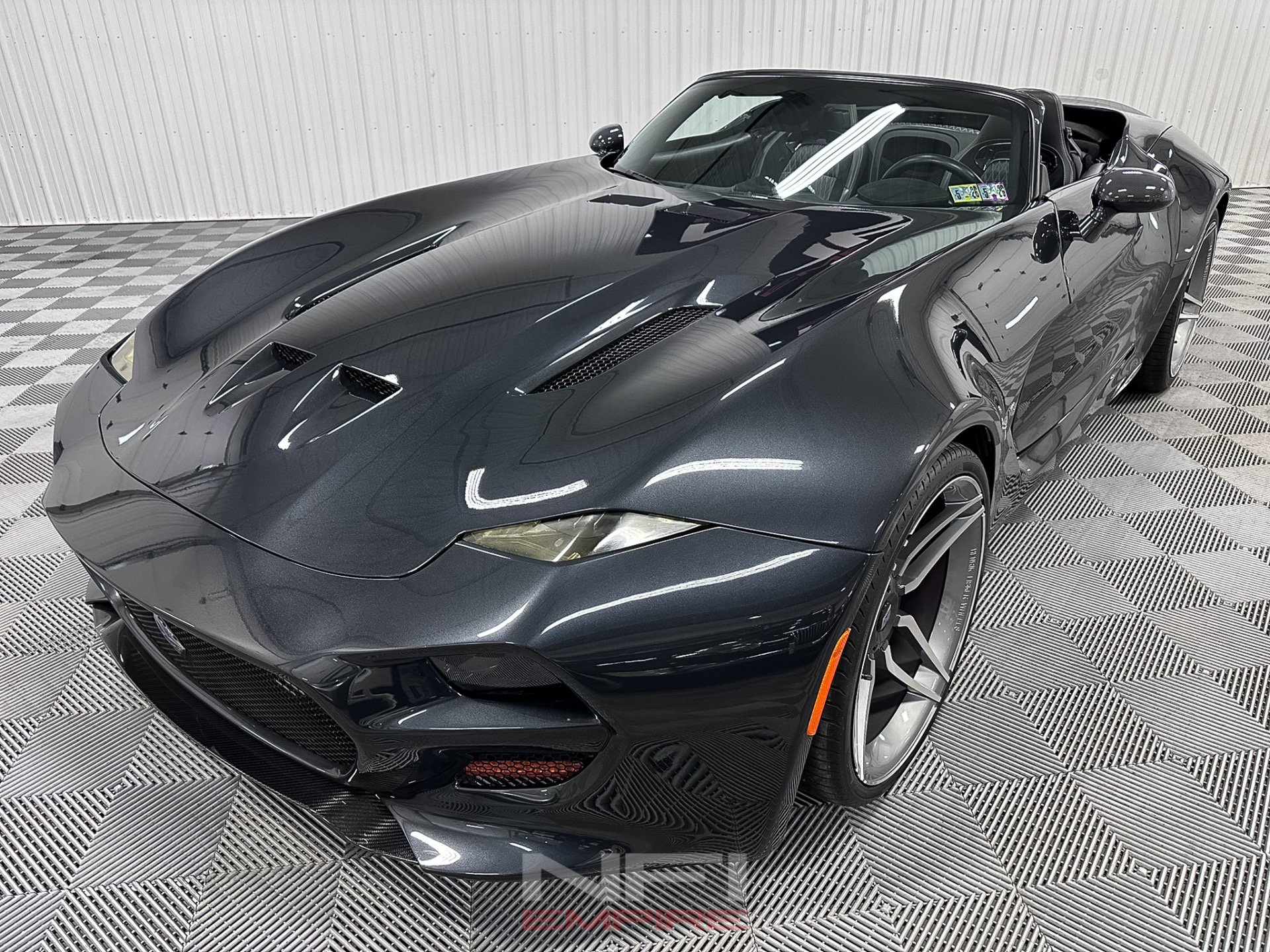 Used 2014 SRT Viper GTS w/ GTS Laguna Interior Package RWD image 5