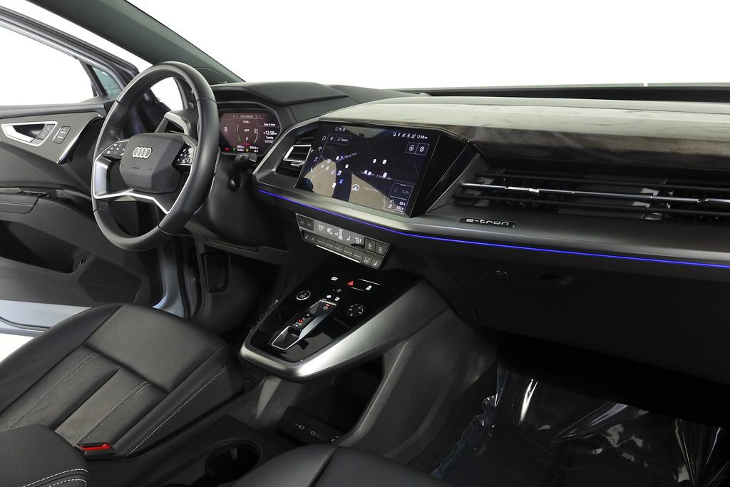 Used 2024 Audi Q4 e-tron Prestige w/ Black Optic Package image 13