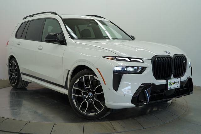 Used 2026 BMW X7 M60i image 3