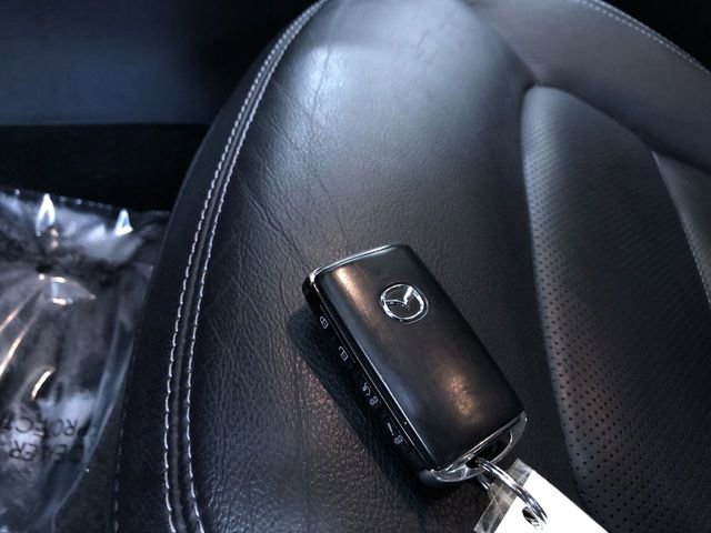 Used 2025 MAZDA CX-5 AWD 2.5 S w/ Preferred Package image 32