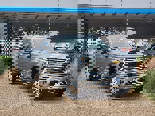 New 2026 Chevrolet Silverado 3500 High Country w/ High Country Premium Package image 2