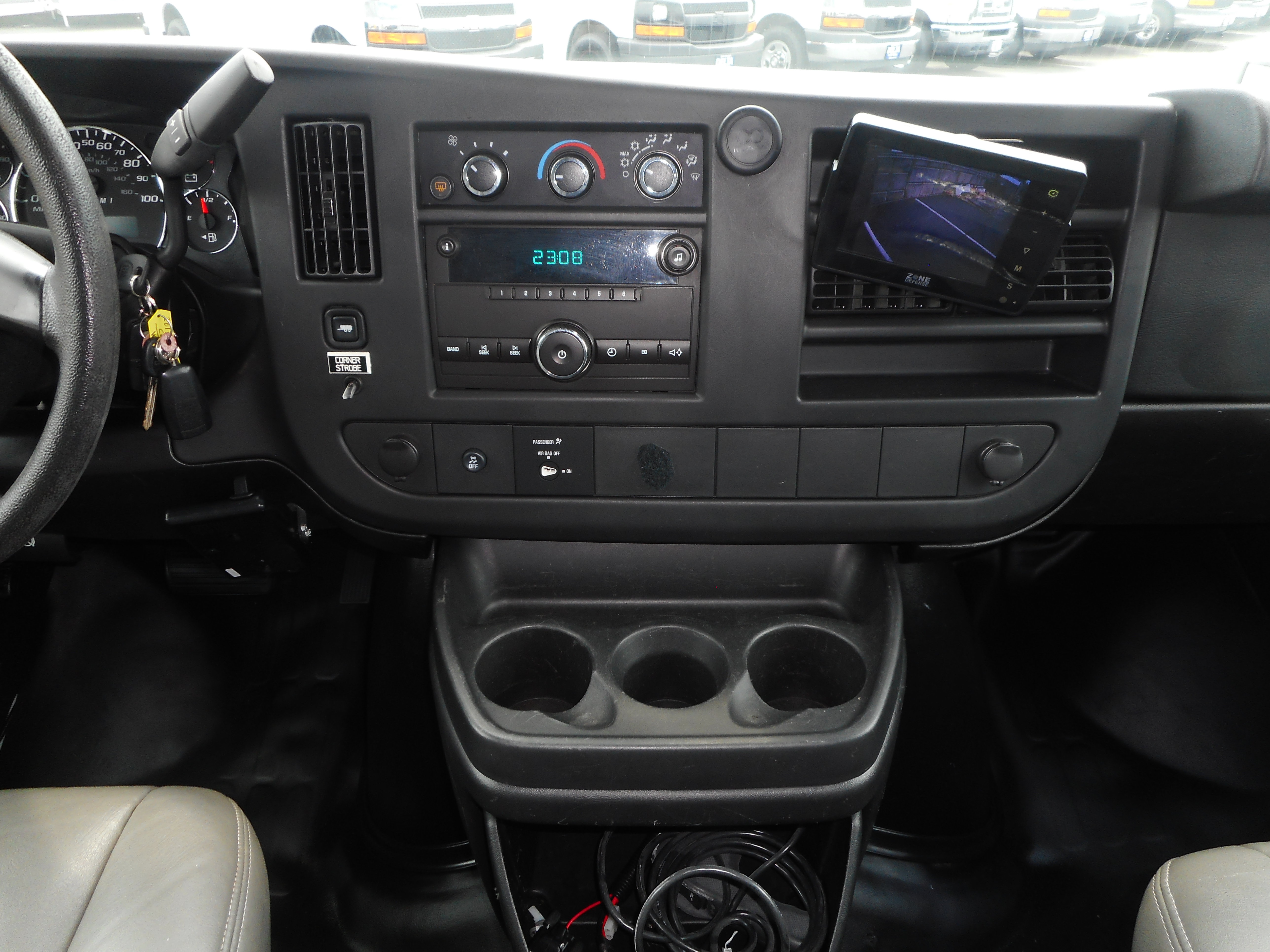 Used 2013 GMC Savana 3500 w/ Power Package RWD image 24