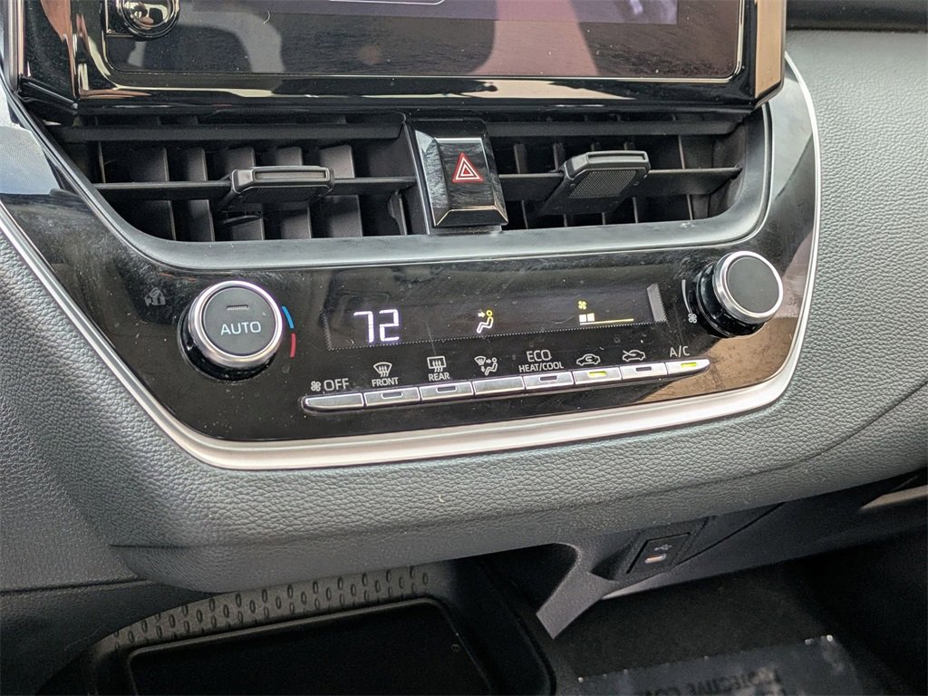 Used 2025 Toyota Corolla LE image 17