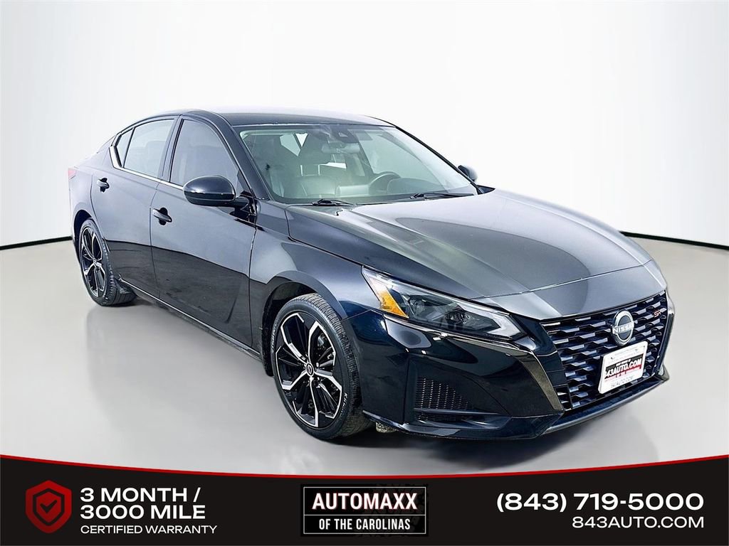 Used 2023 Nissan Altima 2.5 SR