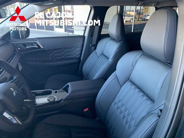 New 2026 Mitsubishi Outlander SEL FWD image 13