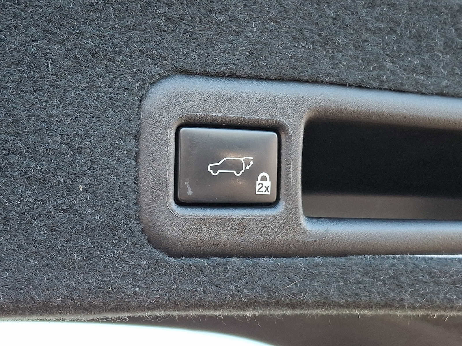 Used 2019 Lexus RX 450h AWD w/ Navigation Package image 28
