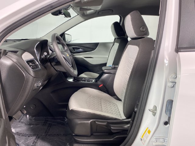 Certified 2024 Chevrolet Equinox LS FWD image 12