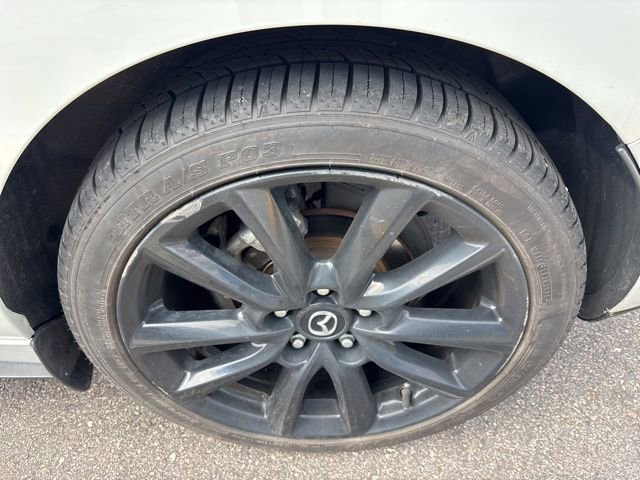 Used 2024 MAZDA MAZDA3 s FWD image 11
