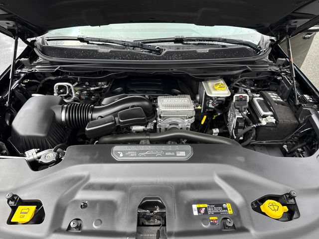 Used 2023 Jeep Wagoneer 4WD image 29