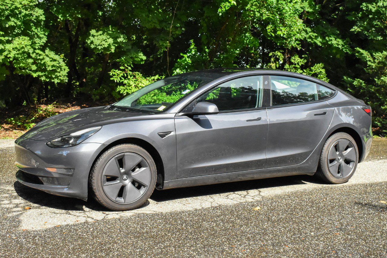 Used 2023 Tesla Model 3 Long Range AWD/4WD image 2