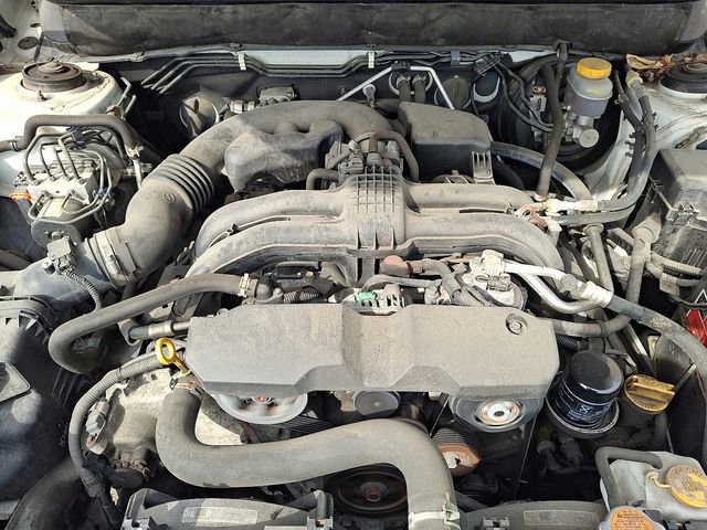 Used 2014 Subaru Outback 2.5i Premium AWD/4WD image 26