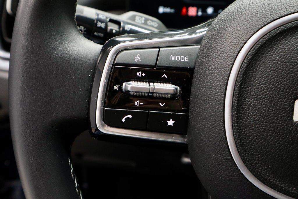 Used 2024 Kia Sorento SX image 32
