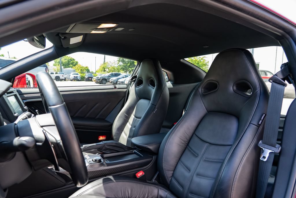 Used 2020 Nissan GT-R Premium w/ Premium Interior Package AWD/4WD image 21