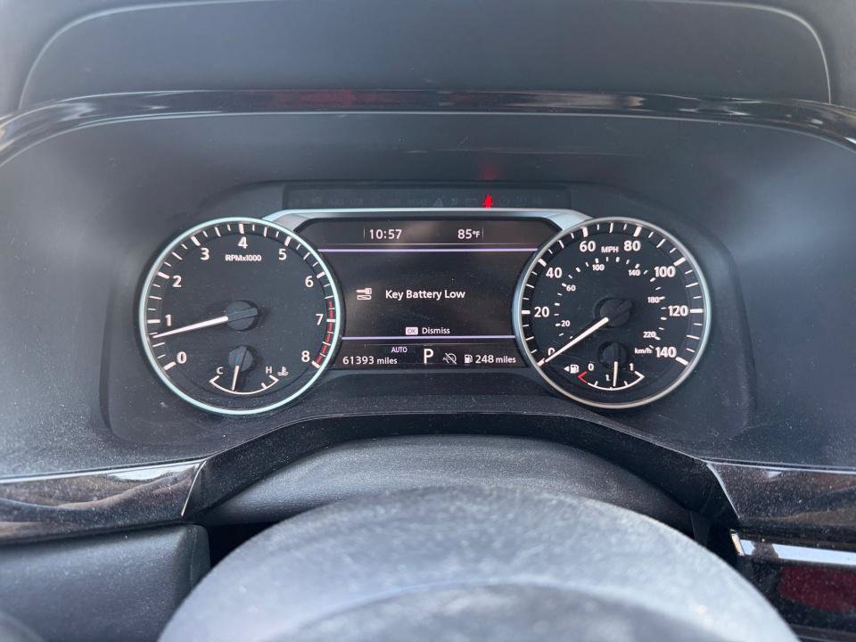 Used 2022 Nissan Pathfinder SL AWD/4WD image 11
