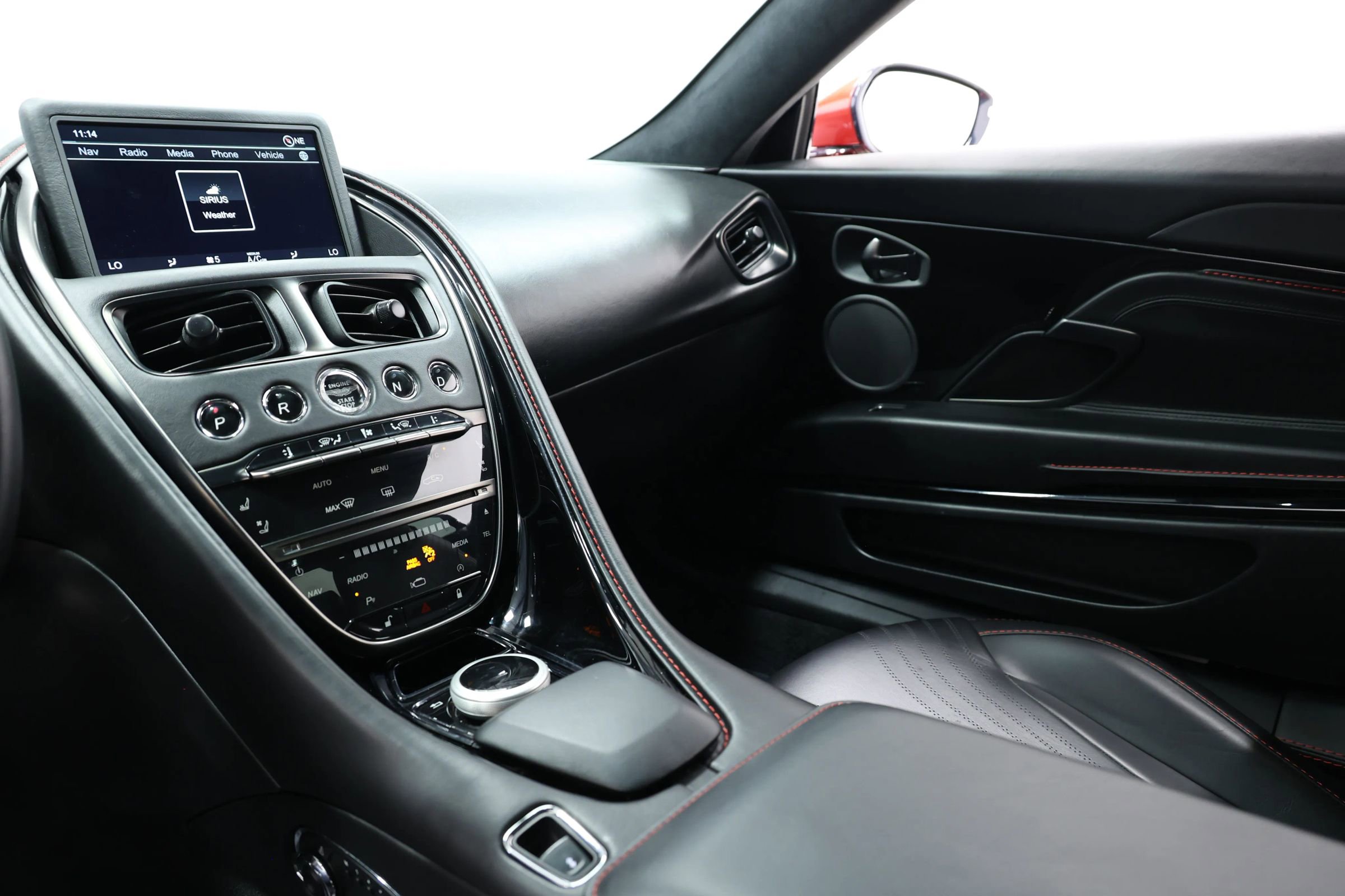 Used 2018 Aston Martin DB11 V12 image 37