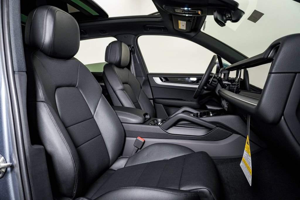 New 2026 Porsche Cayenne E-Hybrid AWD/4WD image 15