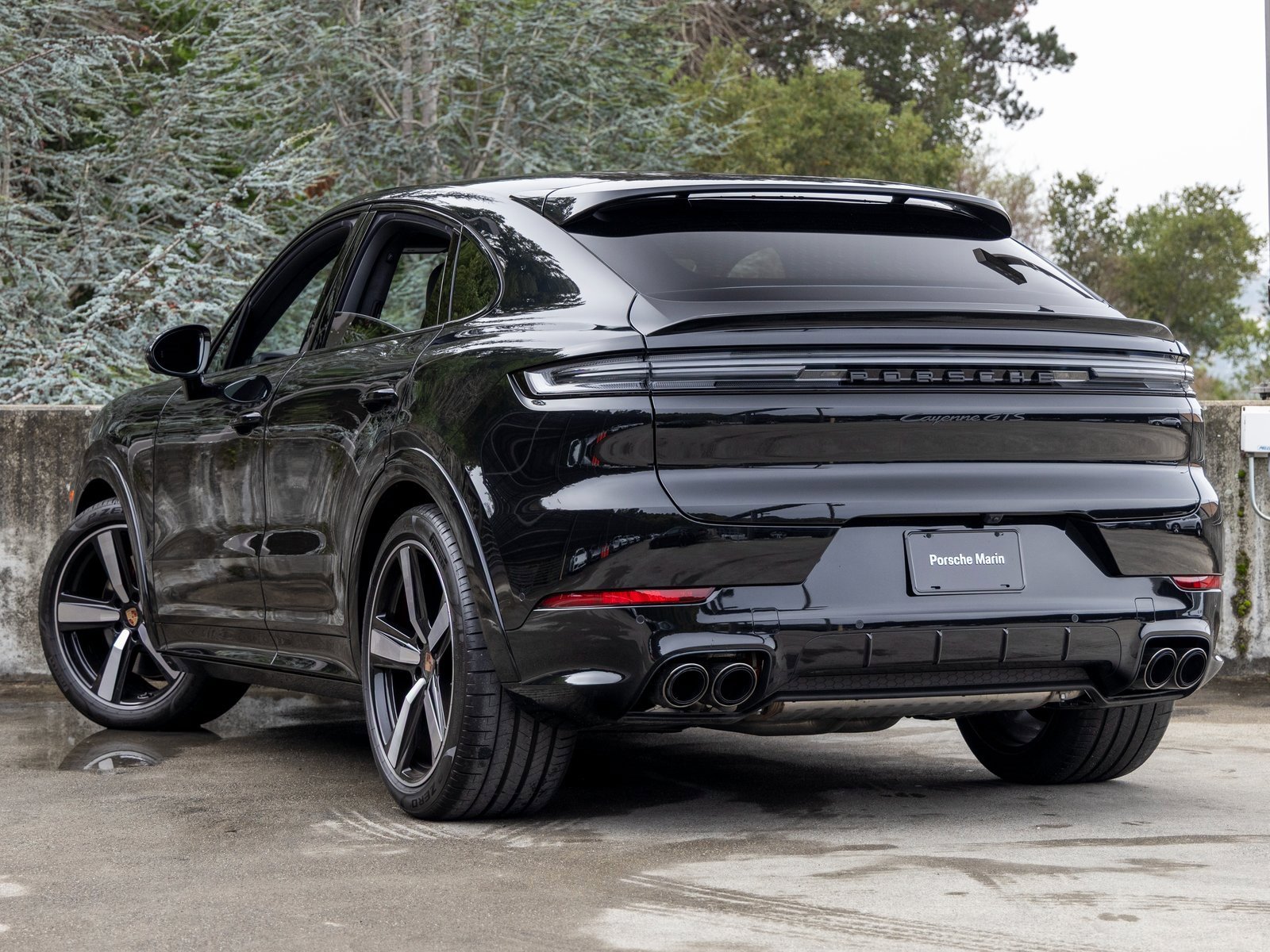 New 2025 Porsche Cayenne GTS image 3