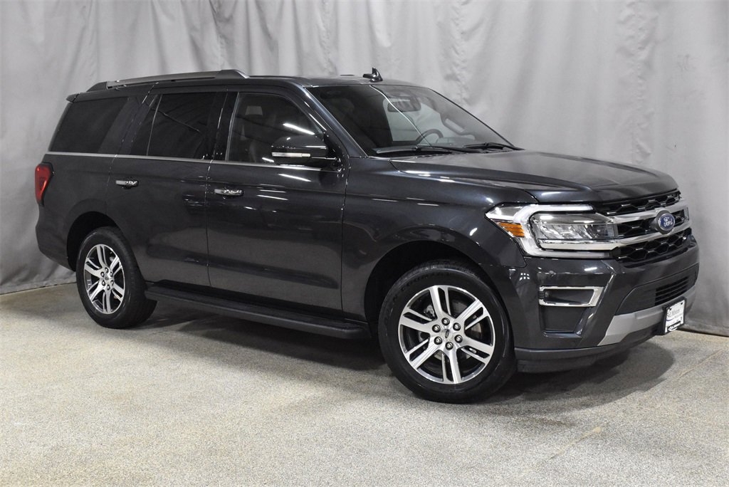 Used 2024 Ford Expedition Limited image 3